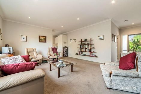 Property photo of 2/3 Pitt Street Mornington VIC 3931