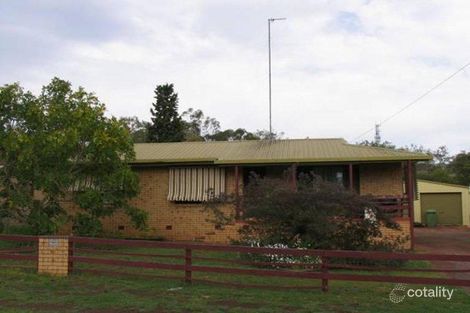 15 Werth St, Oakey, QLD 4401