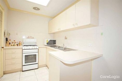 Property photo of 8 Themeda Court Meadow Heights VIC 3048