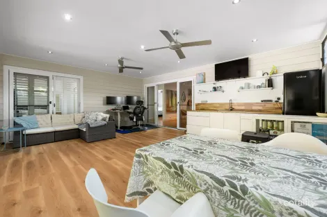 Property photo of 19 Henderson Street Bulimba QLD 4171