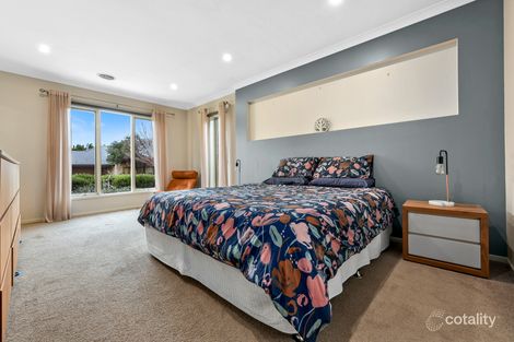 Property photo of 26 Chase Boulevard Berwick VIC 3806