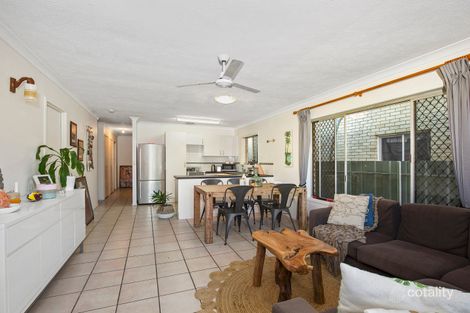 Property photo of 76 Sunshine Parade Miami QLD 4220