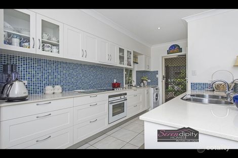 Property photo of 47 Paradise Drive Tamborine Mountain QLD 4272