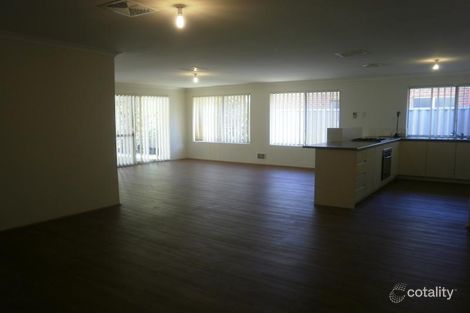 Property photo of 7 Chenies Rest Gosnells WA 6110