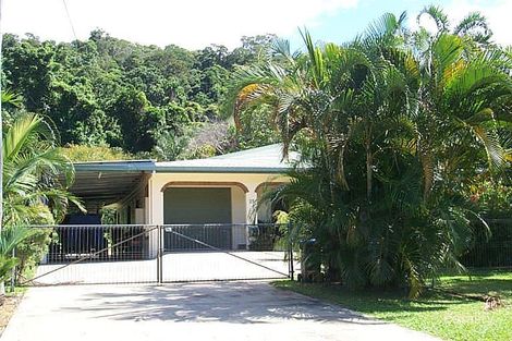 25 Enid St, Flying Fish Point, QLD 4860