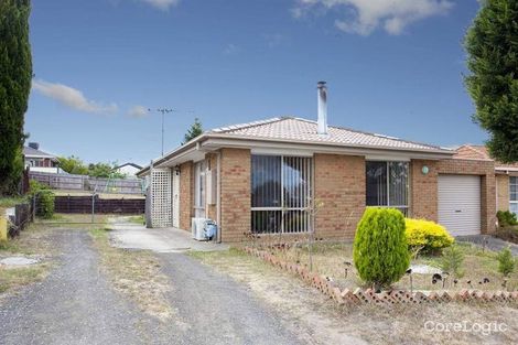 Property photo of 8 Themeda Court Meadow Heights VIC 3048