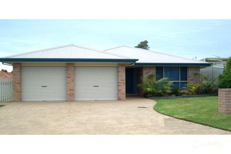 Property photo of 3 Freesia Crescent Bomaderry NSW 2541
