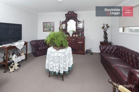 Property photo of 6 Rimfire Avenue Drouin VIC 3818