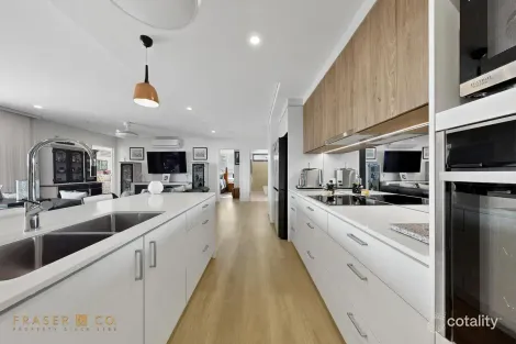 5510/221 Bloomfield St, Cleveland, QLD 4163