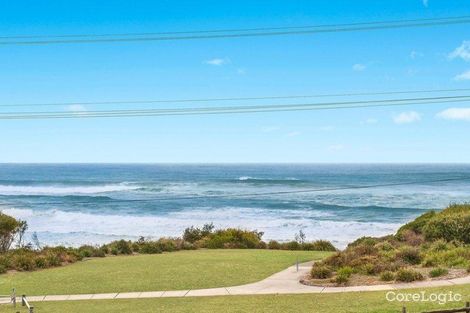 Property photo of 136 Caves Beach Road Caves Beach NSW 2281