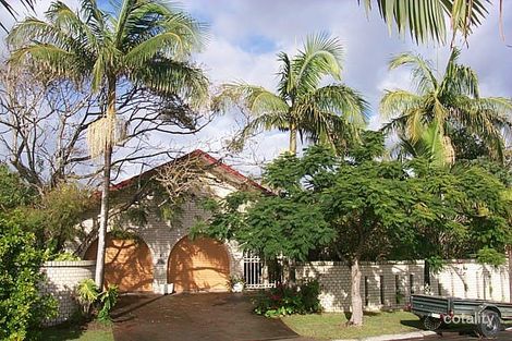 8 Meredith Dr, Broadbeach Waters, QLD 4218