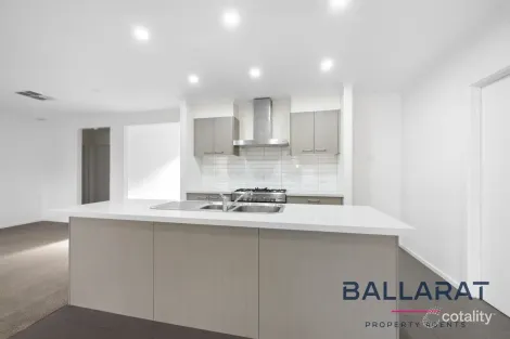 Property photo of 12 Moseley Street Alfredton VIC 3350