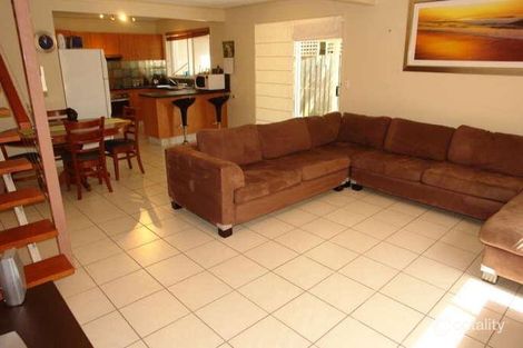 2/4 Warrie Cl, Paradise Point, QLD 4216