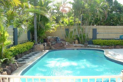8 Winona St, Shailer Park, QLD 4128