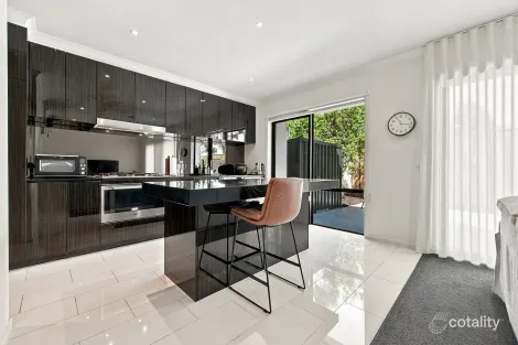 Property photo of 15 Talara Close Springvale VIC 3171