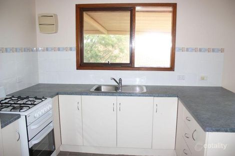 Property photo of 11 Arnhem Crescent Hackham West SA 5163
