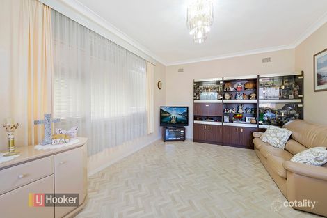 Property photo of 4 Andrews Avenue Toongabbie NSW 2146