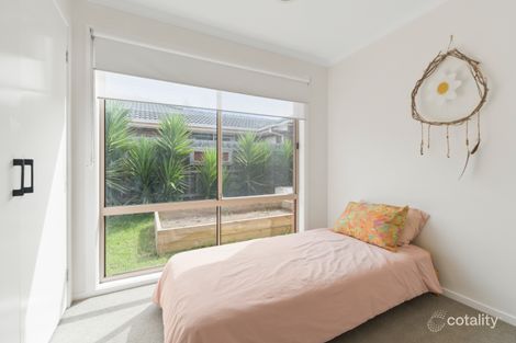 Property photo of 16 Kinlora Drive Somerville VIC 3912