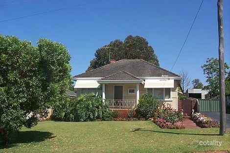 31 Smiths Ave, Redcliffe, WA 6104