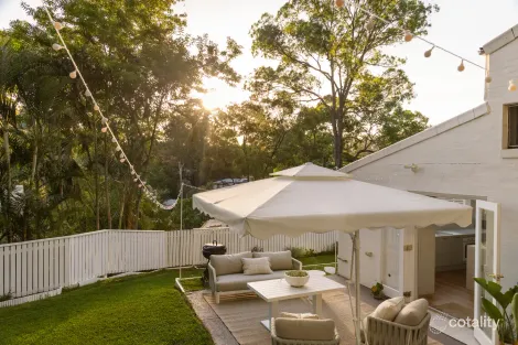 Property photo of 12 Jillian Chapel Hill QLD 4069