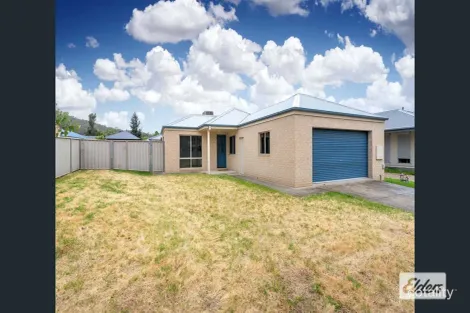 8 Wattle Way, West Albury, NSW 2640
