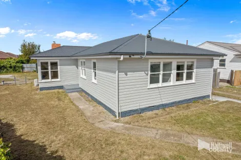 Property photo of 3 Lindsay Place Devonport TAS 7310