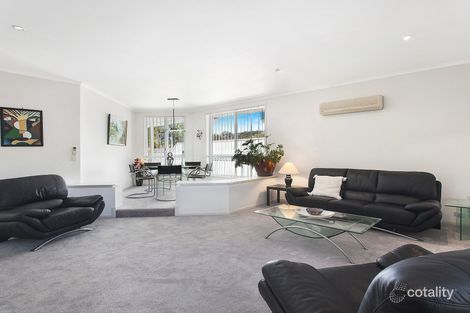 Property photo of 30 Rembrae Drive Green Point NSW 2251