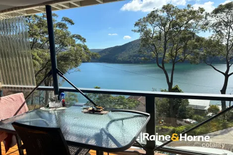 102 Taylor St, Woy Woy Bay, NSW 2256