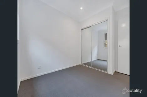 Property photo of 6 Royal Spoonbill Loop Wallan VIC 3756