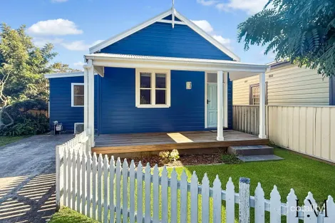 11 Railway Tce, Mayfield, NSW 2304