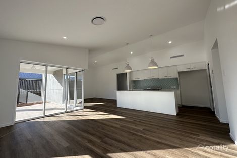 16 Mcaulay Ave, Highfields, QLD 4352