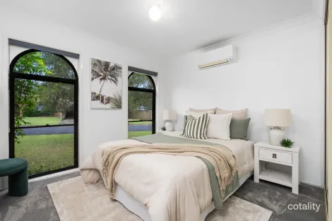 Property photo of 2 Bottlebrush Close Wyoming NSW 2250