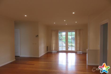 Property photo of 33 Taronga Crescent Croydon VIC 3136