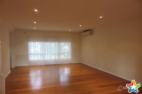 Property photo of 33 Taronga Crescent Croydon VIC 3136