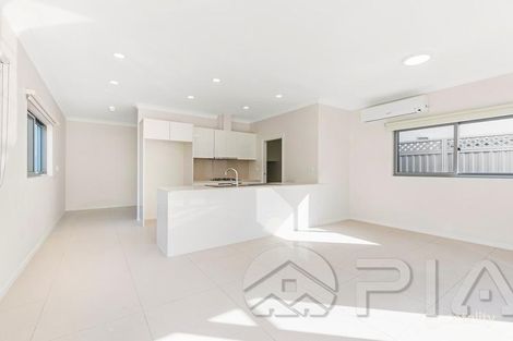 Property photo of 25 Bowaga Circuit Villawood NSW 2163