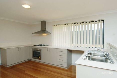 Property photo of 60 Edgecombe Pass Aveley WA 6069