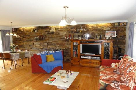 Property photo of 19 Barker Street Malmsbury VIC 3446