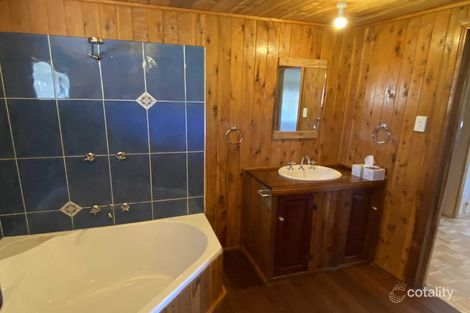Property photo of 247 Glen Road Rosenthal Heights QLD 4370