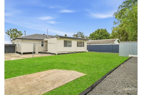 Property photo of 13 Gasmata Crescent Whalan NSW 2770
