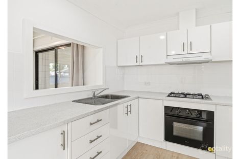 Property photo of 13 Gasmata Crescent Whalan NSW 2770