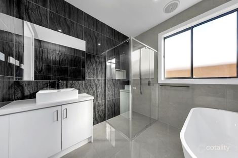 Property photo of 5 Tierra Circuit Wollert VIC 3750