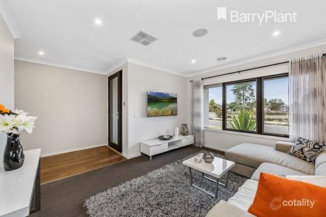 Property photo of 38 Bandicoot Loop Tarneit VIC 3029