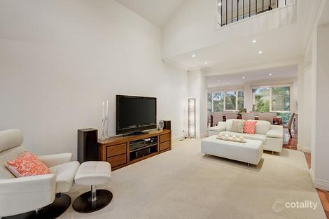 Property photo of 2/1216 Old Burke Road Kew East VIC 3102