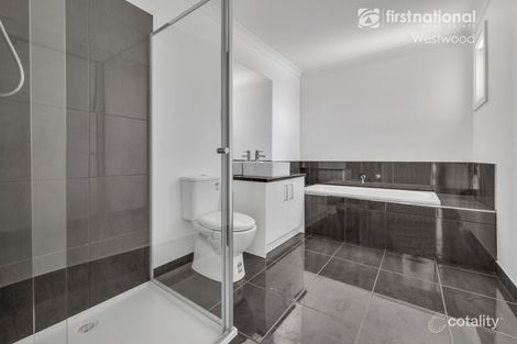 Property photo of 3/76 Purchas Street Werribee VIC 3030