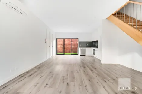 Property photo of 2/46 Broadmeadows Road Tullamarine VIC 3043