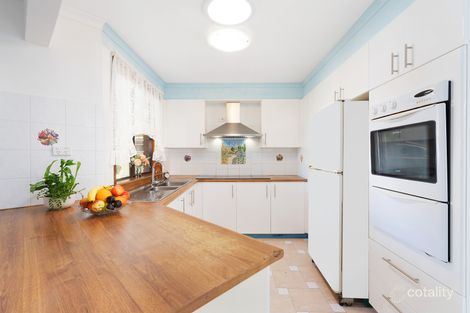 Property photo of 13 Phar Lap Close Casula NSW 2170
