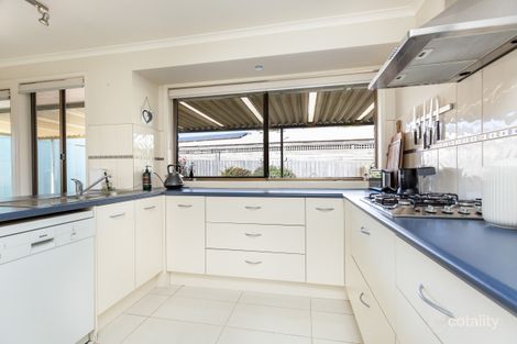 Property photo of 19 Helen Crescent Sale VIC 3850