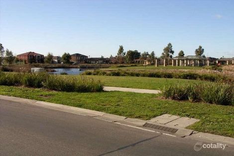 Property photo of 3 Hunt Club Boulevard Cranbourne East VIC 3977
