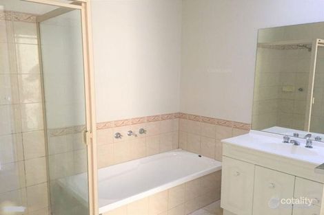 Property photo of 5/14-16 Karoonda Way Hampton Park VIC 3976
