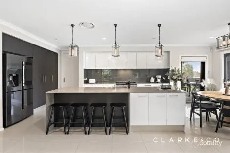 Property photo of 16 Emperor Parade Chisholm NSW 2322